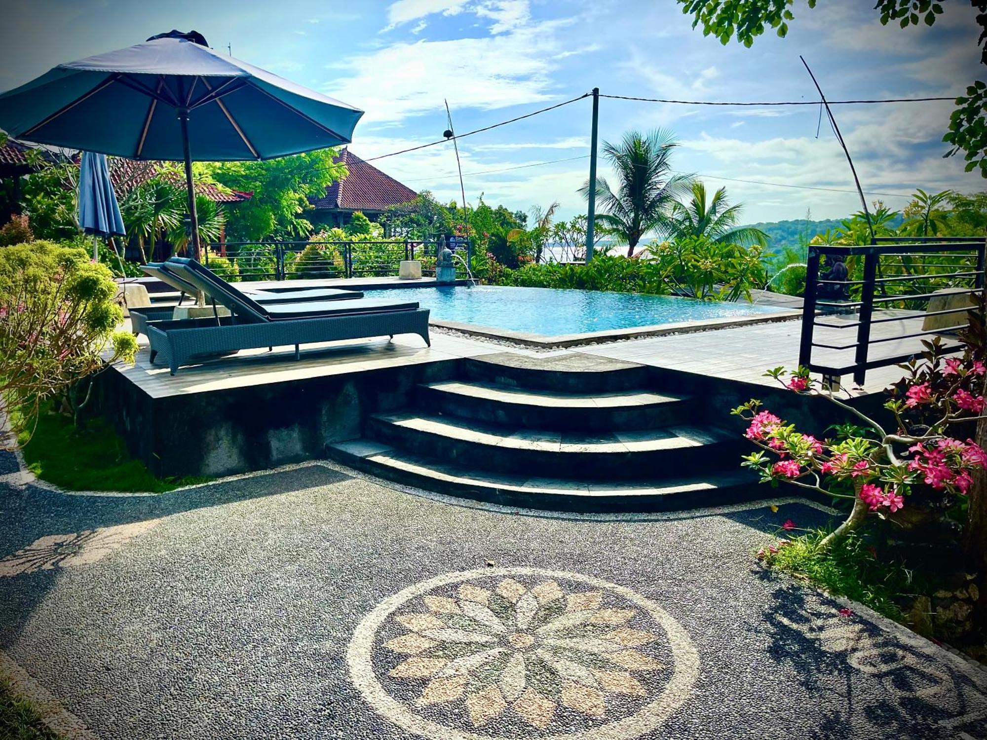 Dmas Huts Lembongan Hotel Nusa Lembongan Exterior photo